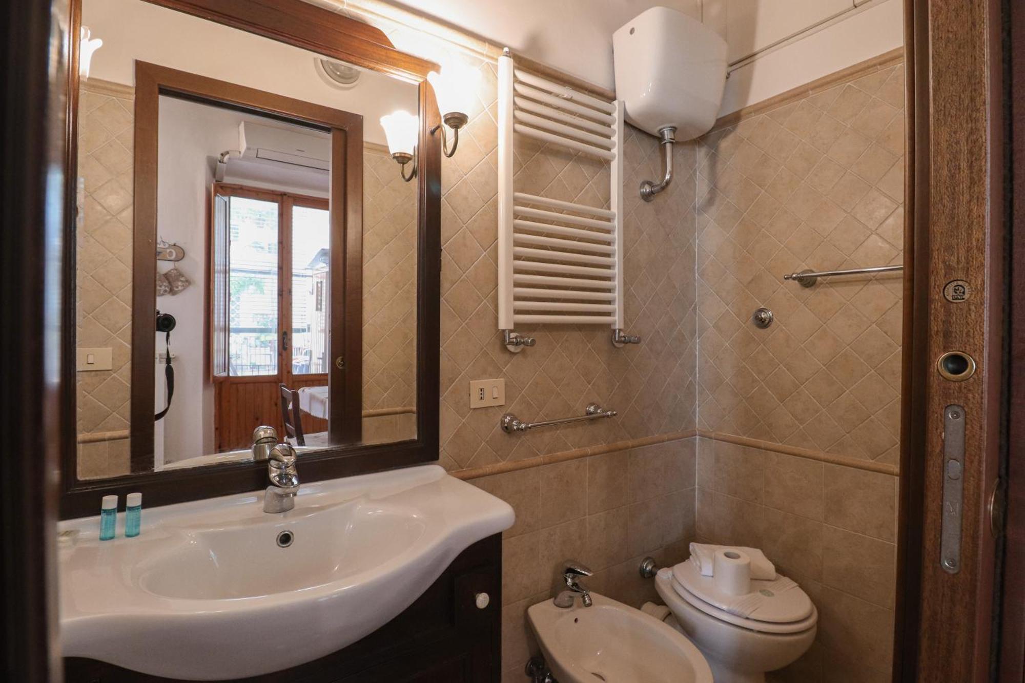 In Via Plauto Apartment Rome